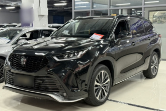 丰田 皇冠陆放 2024款 2.5L HEV四驱尊贵版