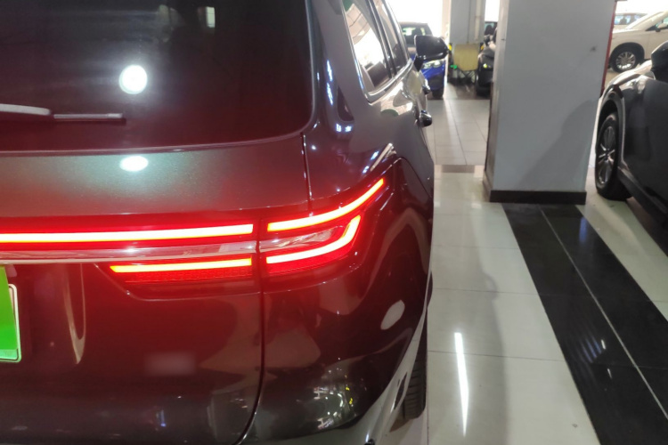 理想汽车 理想ONE 2021款 增程6座版车身外观6001