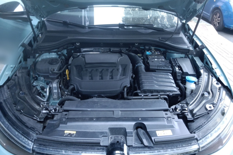 大众 帕萨特 2025款 Pro 380TSI 星空龙尊版机舱底盘24