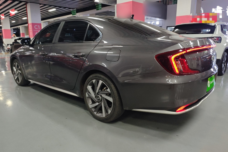 现代 名图 2021款 1.8L CVT LUX尊贵版车身外观6003