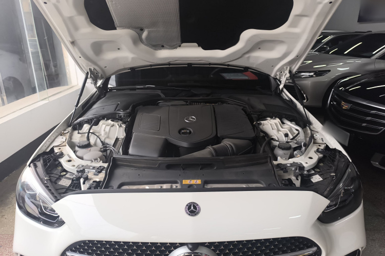 奔驰C级 2024款 改款 C 200 L 运动版机舱底盘24