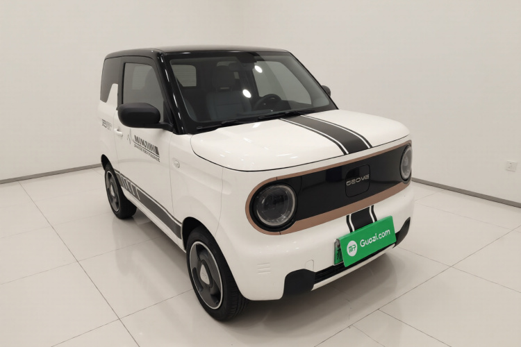 吉利银河 2023款 熊猫mini 新春版宝藏熊车身外观3