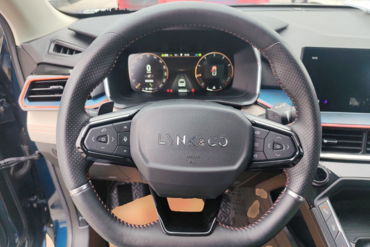 领克06 2020款 1.5T 耀Halo中控内饰13