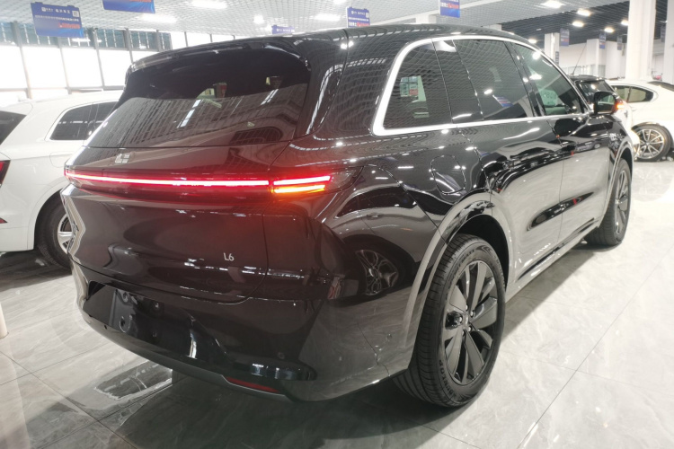 理想汽车 理想L6 2025款 Pro 智能焕新版车身外观6005