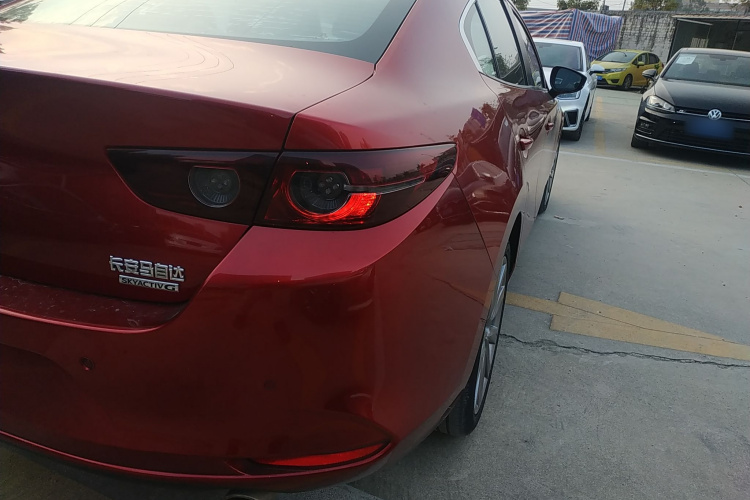 马自达3 昂克赛拉 2020款 2.0L 自动质雅版车身外观9