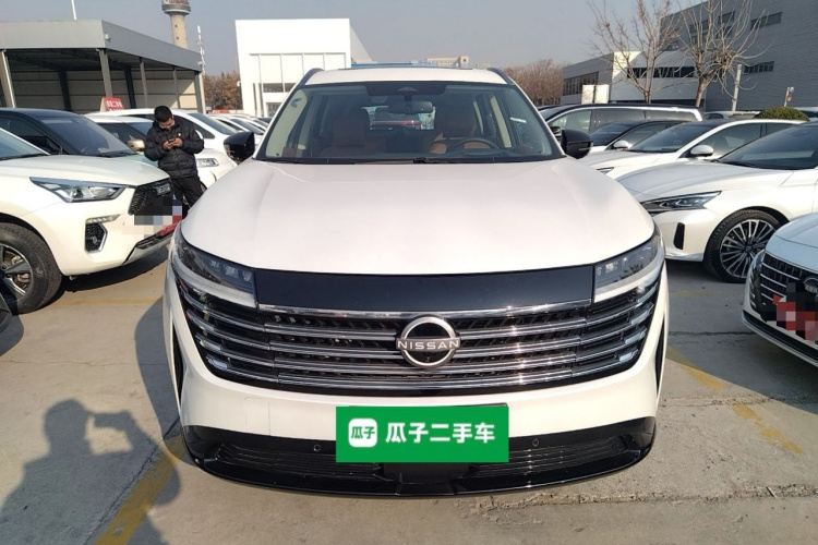 日产 探陆 2024款 380VC-TURBO 四驱智尊版 6座车身外观2