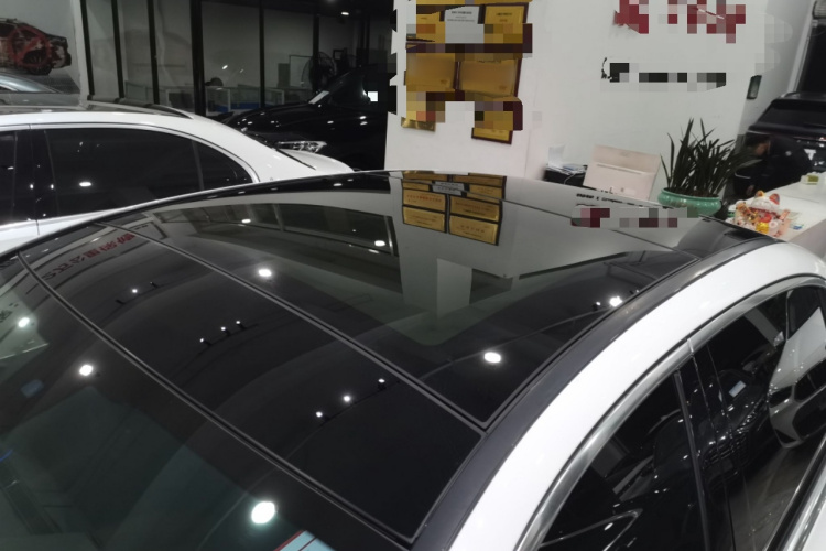 奔驰E级 2023款 E 260 L局部细节57