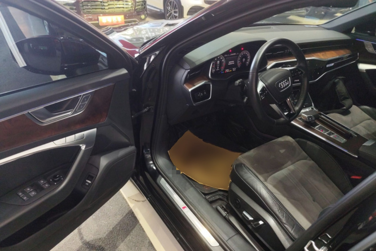奥迪A6L 2023款 45 TFSI quattro 臻选动感型中控内饰20