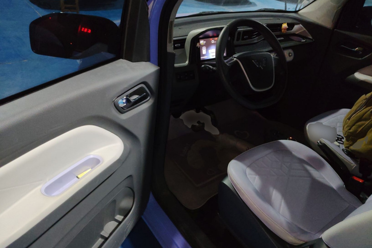 五菱汽车 宏光MINIEV 2022款 马卡龙时尚款 三元锂中控内饰20