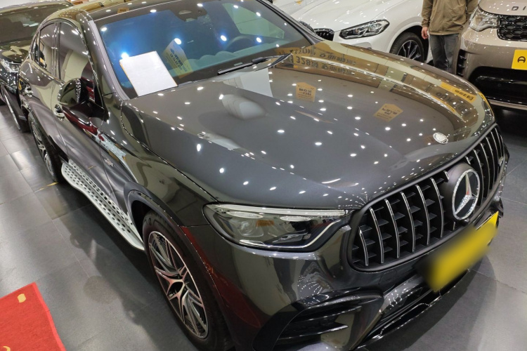 奔驰GLC轿跑 AMG 2024款 AMG GLC 43 4MATIC 轿跑SUV车身外观3