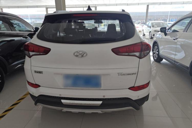 现代 途胜 2015款 1.6T 双离合两驱智能型车身外观6004