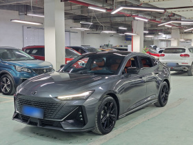 长安UNI-V 2022款 1.5T 尊贵型