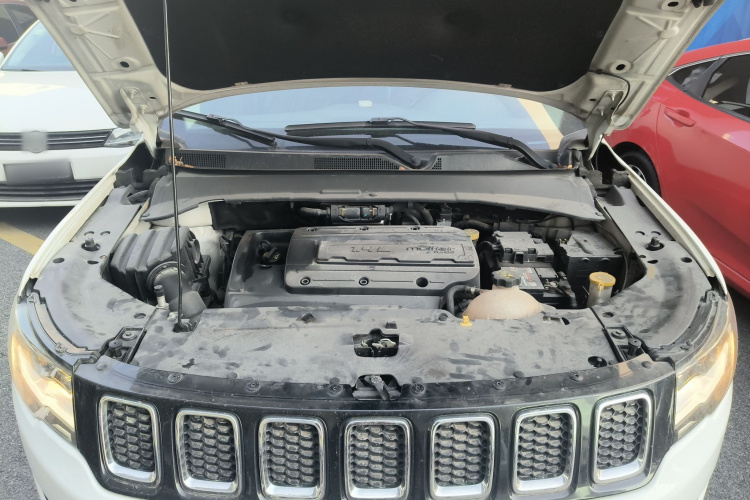 Jeep 指南者 2017款 200T 自动家享版机舱底盘24