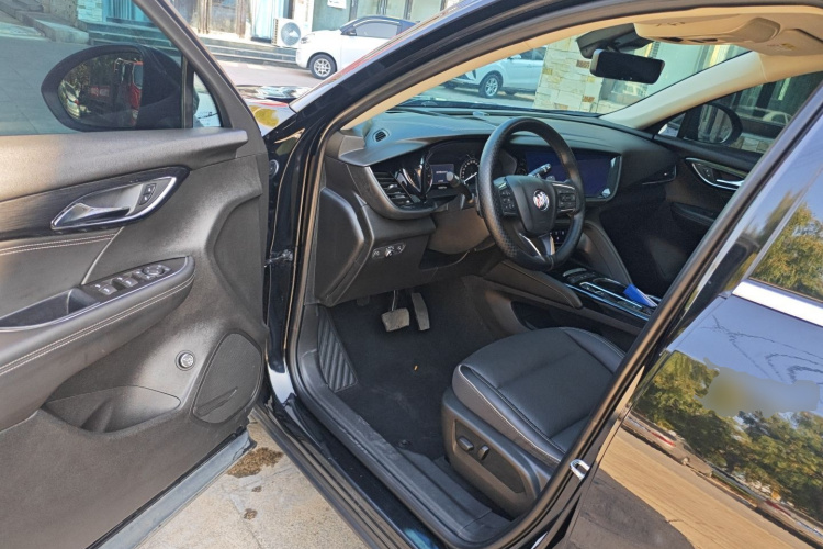 别克 2021款 昂科威Plus 652T 五座豪华型中控内饰7003