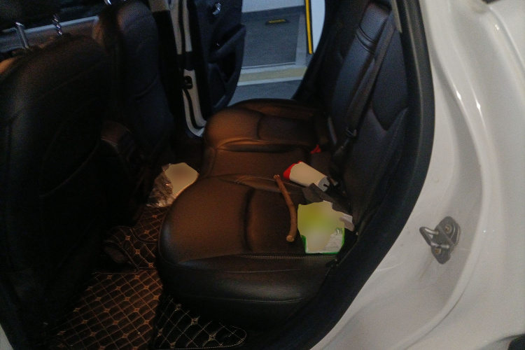 Jeep 指南者 2017款 200T 自动家享版中控内饰21