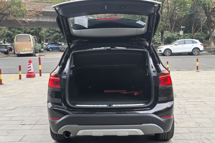宝马X1 2016款 sDrive18Li 豪华型局部细节23