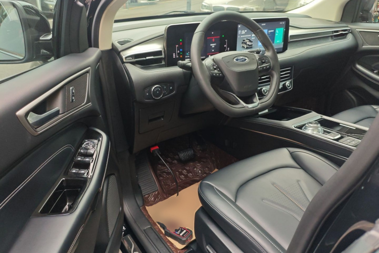 福特 锐界 2022款 PLUS EcoBoost 245 四驱铂锐型 7座中控内饰20