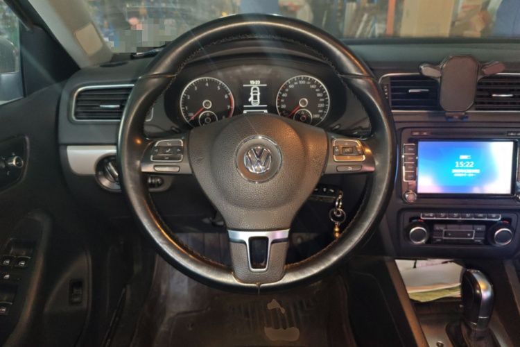 大众 速腾 2014款 改款 1.4TSI 自动豪华型中控内饰13