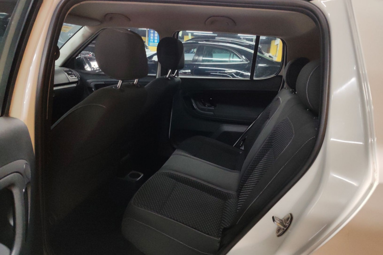 斯柯达 晶锐 2014款 1.6L 自动Sport版中控内饰7004