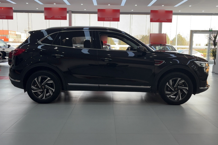 红旗HS5 2022款 改款 2.0T 智联旗享版车身外观6003