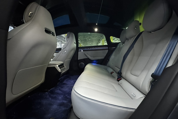 鸿蒙智行 智界S7 2024款 Max中控内饰7009