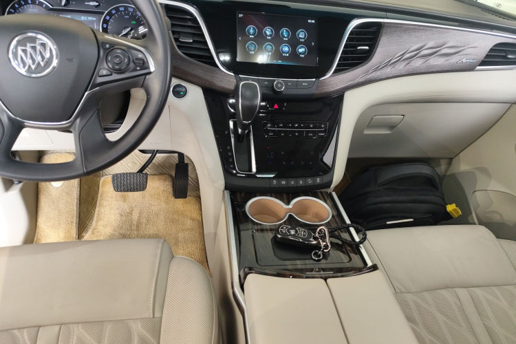 别克GL8 2018款 28T Avenir艾维亚 国VI局部细节18