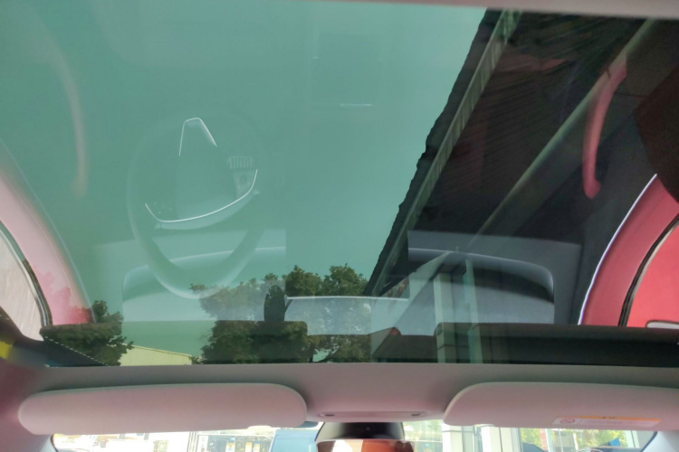 特斯拉 Model 3 2023款 长续航全轮驱动版中控内饰22