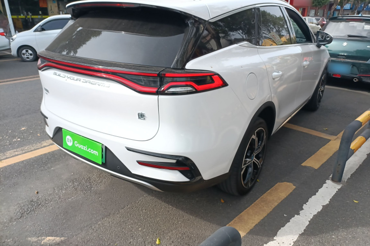 比亚迪 唐新能源 2021款 DM 2.0T 四驱性能版尊贵型车身外观7