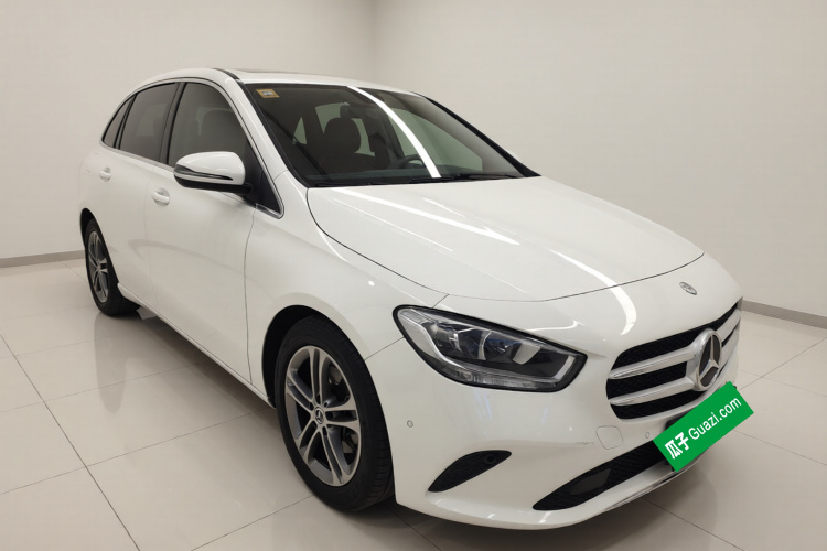 奔驰B级 2020款 B 180车身外观3