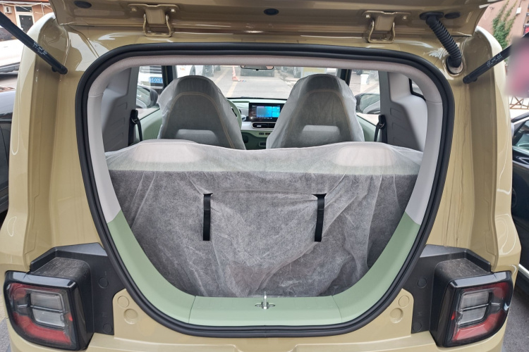 吉利银河 2025款 210km 熊猫骑士局部细节23