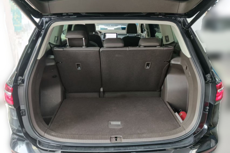 大众 威然 2024款 380TSI 尊驰版中控内饰23