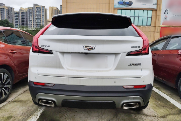 凯迪拉克XT4 2018款 28T 两驱领先型车身外观6