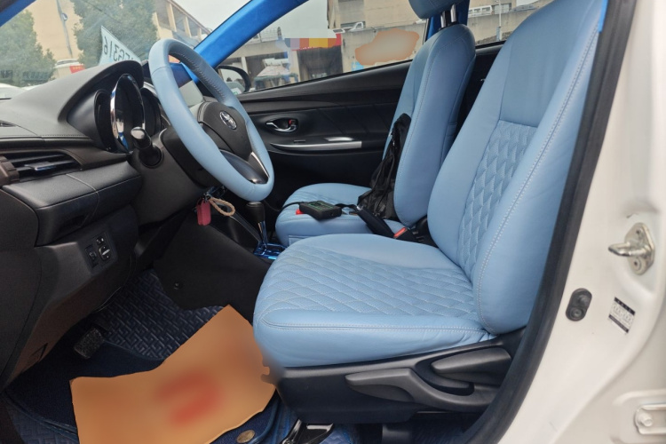 丰田 YARiS L 致炫 2015款 1.5E 自动魅动版中控内饰19