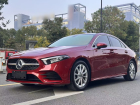 奔驰A级 2021款 A 200 L 运动轿车时尚型