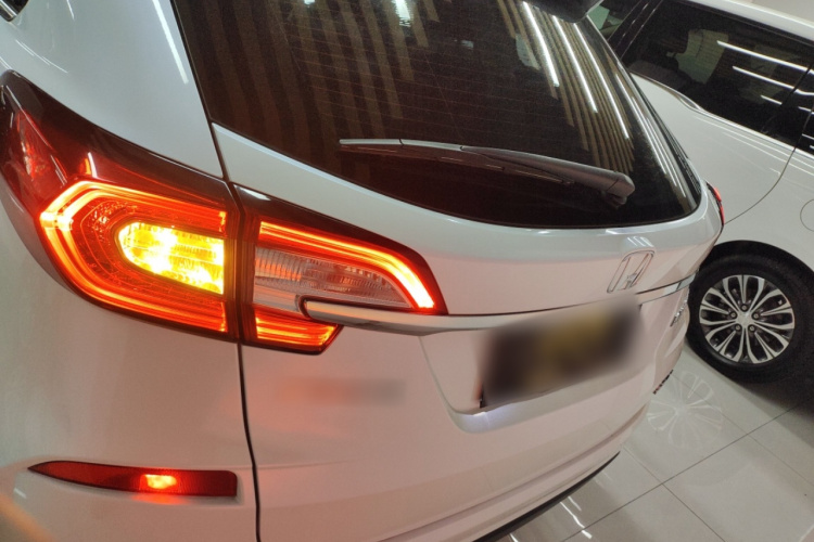 本田 冠道 2017款 240TURBO 两驱豪华版车身外观6