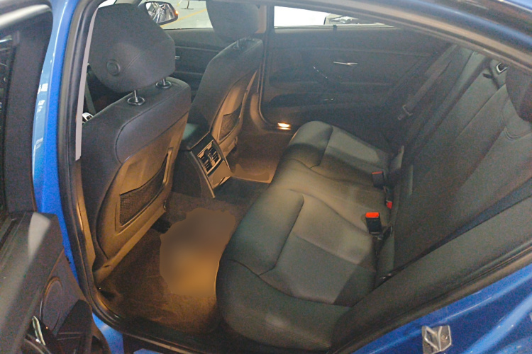 宝马3系 2017款 320Li M运动型中控内饰21