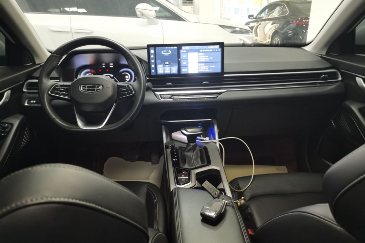 吉利汽车 帝豪 2023款 第4代冠军版 1.5L CVT尊贵型中控内饰12