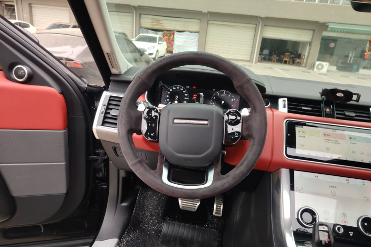 路虎 揽胜运动版 2020款 3.0 L6 HSE DYNAMIC中控内饰13