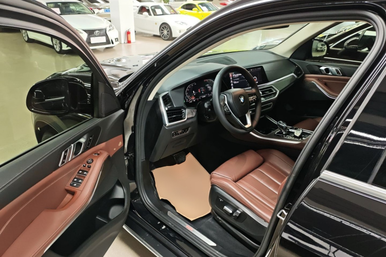 宝马X5(进口) 2019款 xDrive30i X设计套装中控内饰20