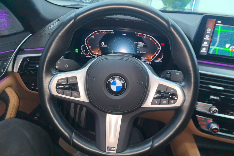 宝马5系(进口) 2022款 改款二 525i M运动套装中控内饰13