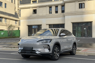 比亚迪 宋PLUS新能源 2023款 冠军版 EV 520KM 尊贵型