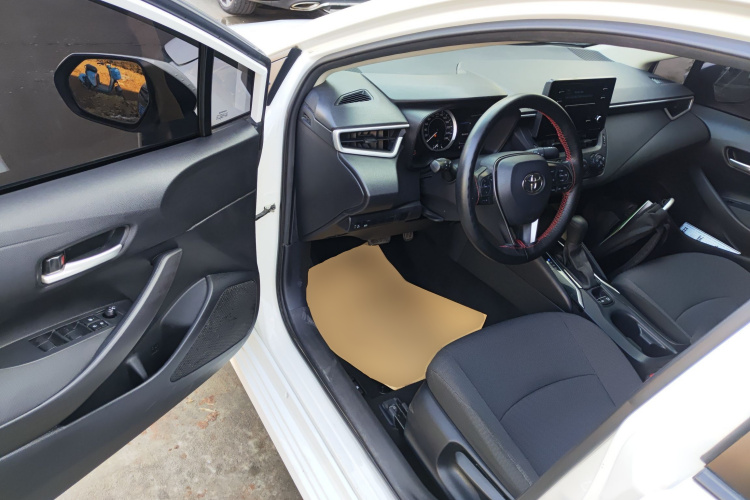 丰田 卡罗拉 2019款 1.2T S-CVT GL先锋版中控内饰20