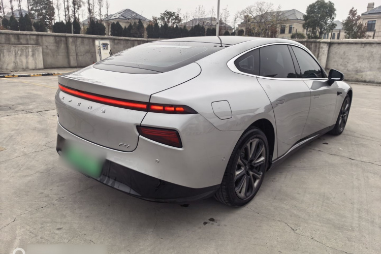 小鹏P7 2020款 670E车身外观6006