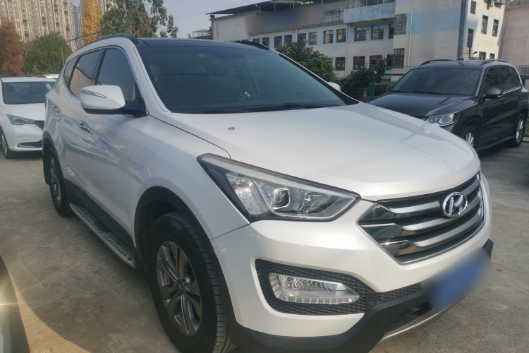 现代 胜达 2015款 2.4L 自动两驱智能型 5座车身外观3