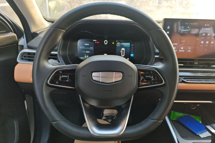 吉利汽车 帝豪 2025款 第4代 1.5L CVT旗舰型中控内饰13