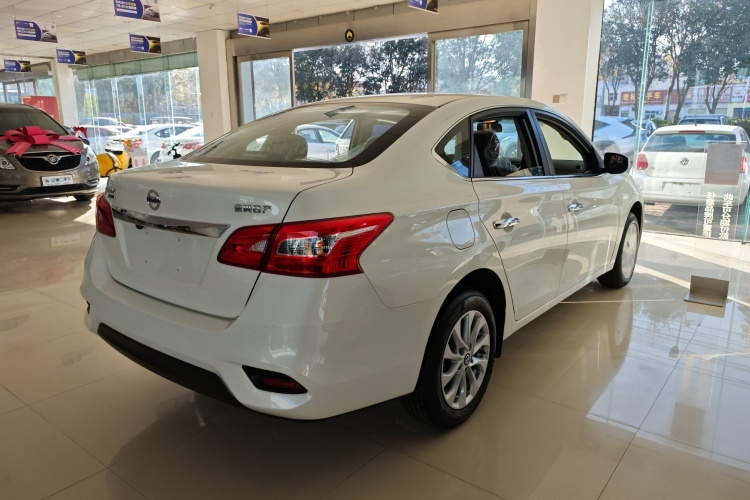 日产 轩逸 2024款 改款三 经典 1.6XE CVT舒适版车身外观6003