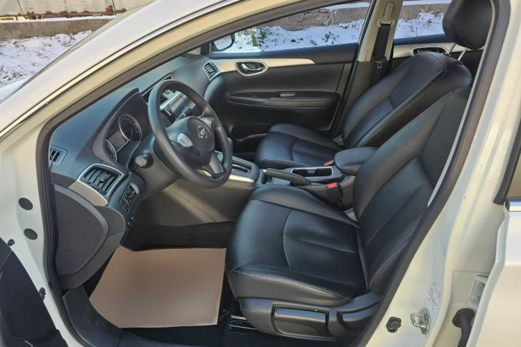 日产 轩逸 2021款 经典 1.6XE CVT舒适版中控内饰7001