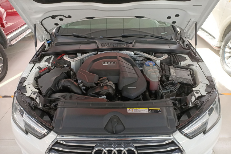 奥迪A4L 2018款 30周年年型 30 TFSI 进取型机舱底盘24