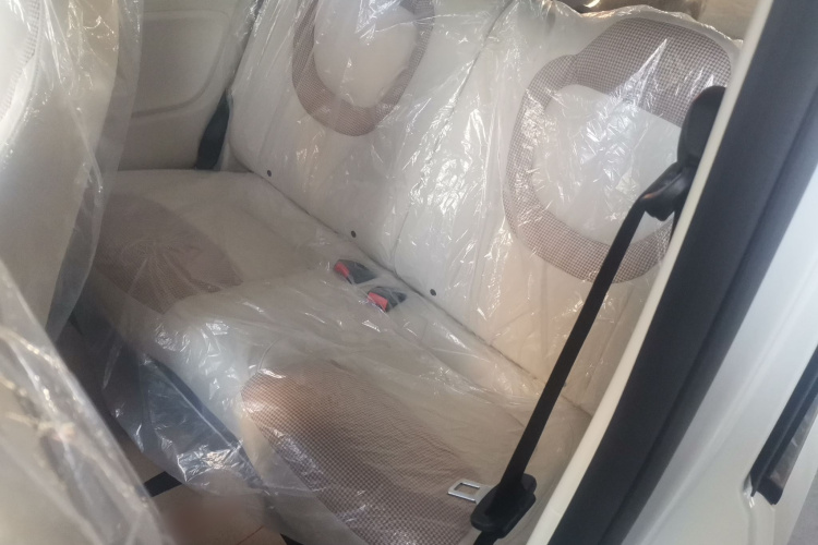 五菱汽车 宏光MINIEV 2024款 第三代 215km 青春版中控内饰21