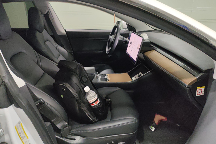 特斯拉 Model 3(进口) 2019款 长续航后驱版局部细节41